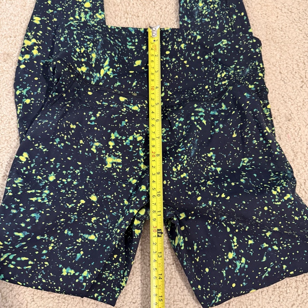 Lululemon Size 8 Black Neon Splatter Print Stirrup Yoga Leggings Nulux Fabric - Picture 6 of 8